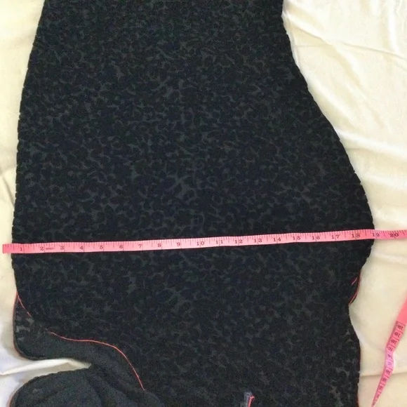 Vintage CITY  of SHANGHAI 100% Silk Black w/ red trim L - Picture 9 of 13